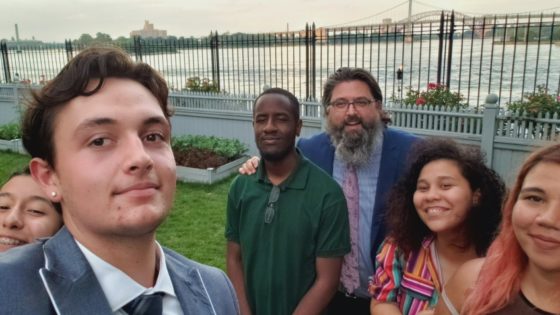 Judah Del Rio selfie with interns